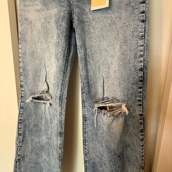 Risen Medium Wash High Waist, Straight-Side Slit Jeans, NWT, Distressed - Picture 4 of 8